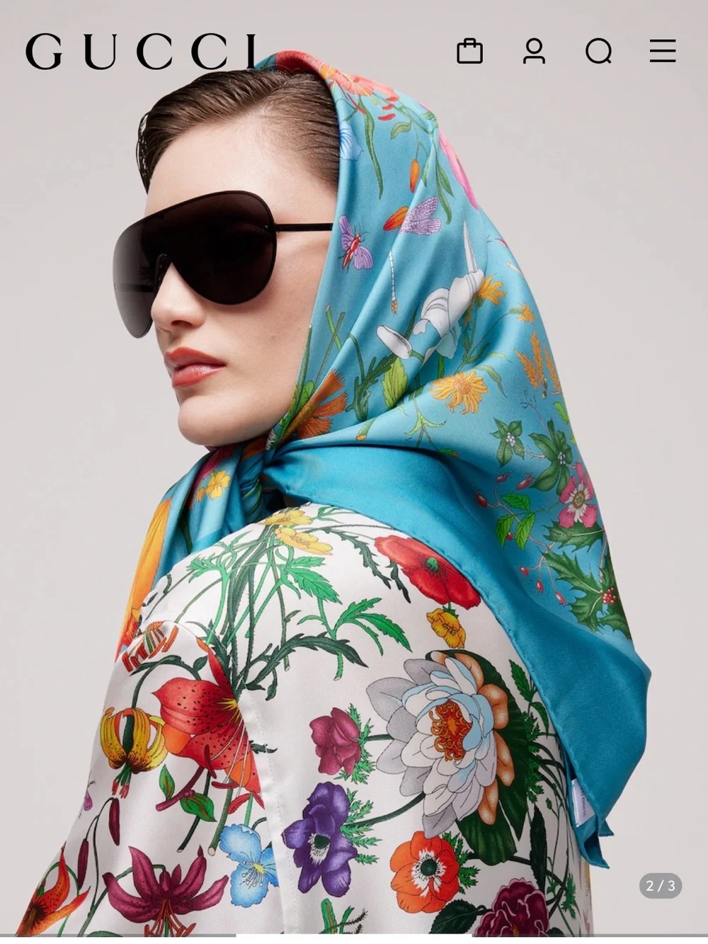 Authentic Gucci Printed silk twill carré Bright Turquoise Silk Floral Scarf